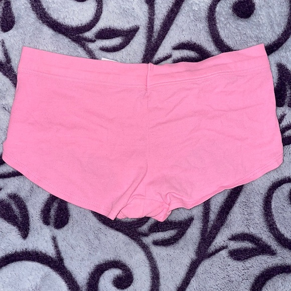 VS NWOT Pink Boyshort Panties - Picture 3 of 4